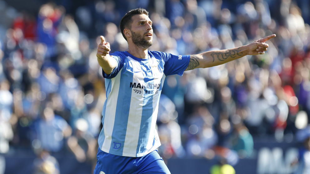 Borja Bastón celebra el gol de la victoria del Málaga