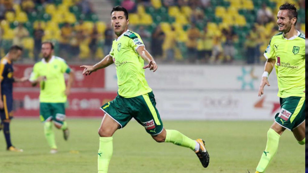 Jorge celebra un gol con el AEK Larnaca