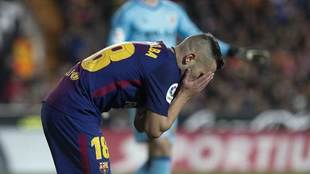 Jordi Alba lamenta una ocasin fallada de gol.