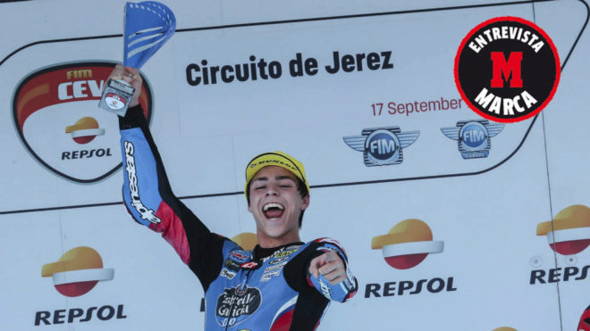 Alonso Lpez, en el podio de Jerez.