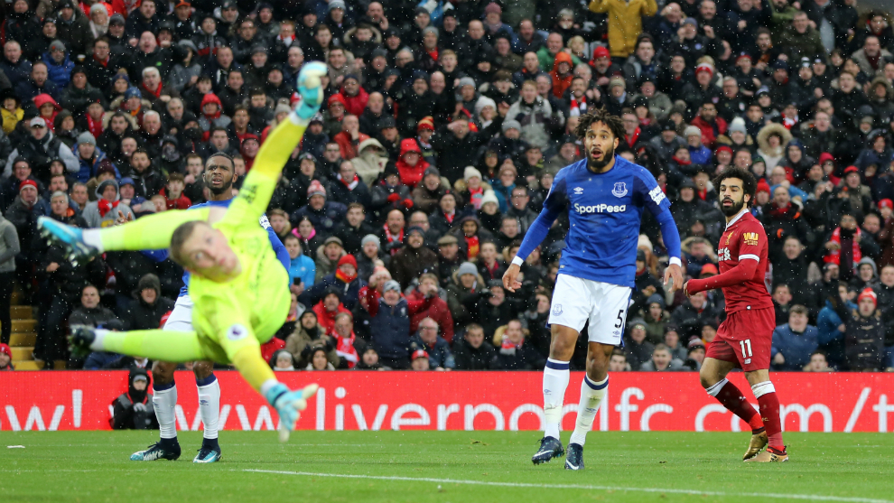 Salah anota su gol al Everton.