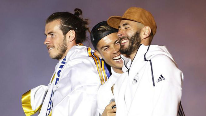 Bale, Cristiano y Benzema celebran la Champions 2017 en Cibeles