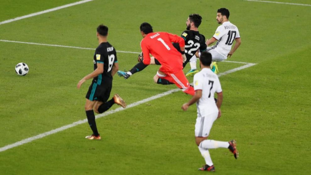 El segundo gol del Al Jazira fue anulado por fuera de juego
