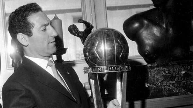 Paco Gento, con la Intercontinental de 1960