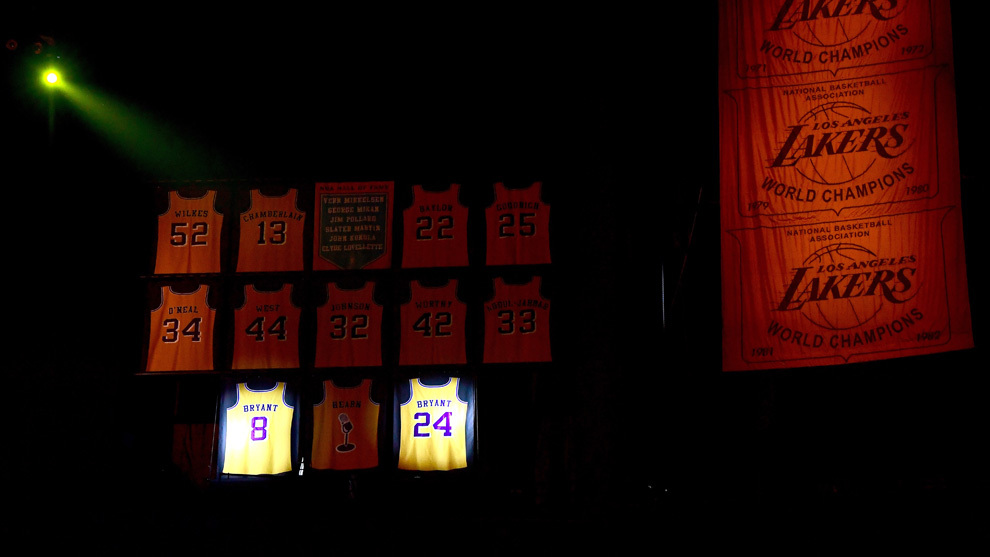 Lakers retire Kobe Bryant's 8 and 24 jerseys