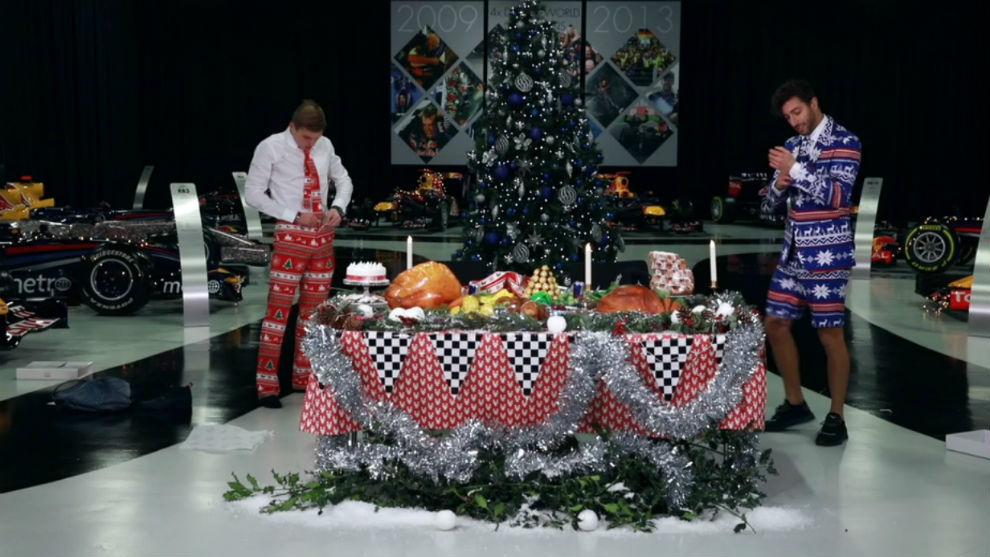 Verstappen y Ricciardo, felicitando la Navidad