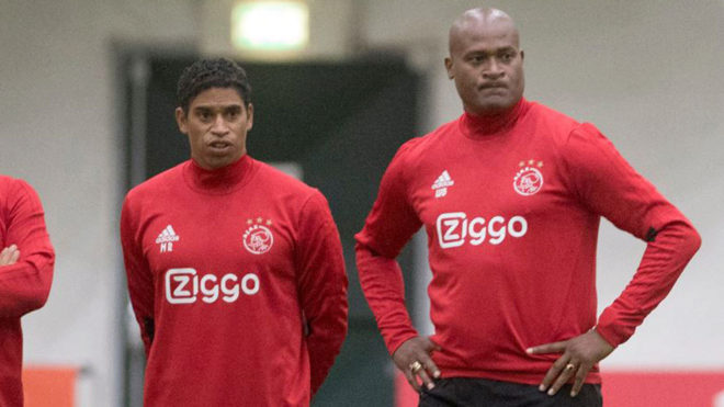 Reiziger y Bogarde, con el Jong Ajax.