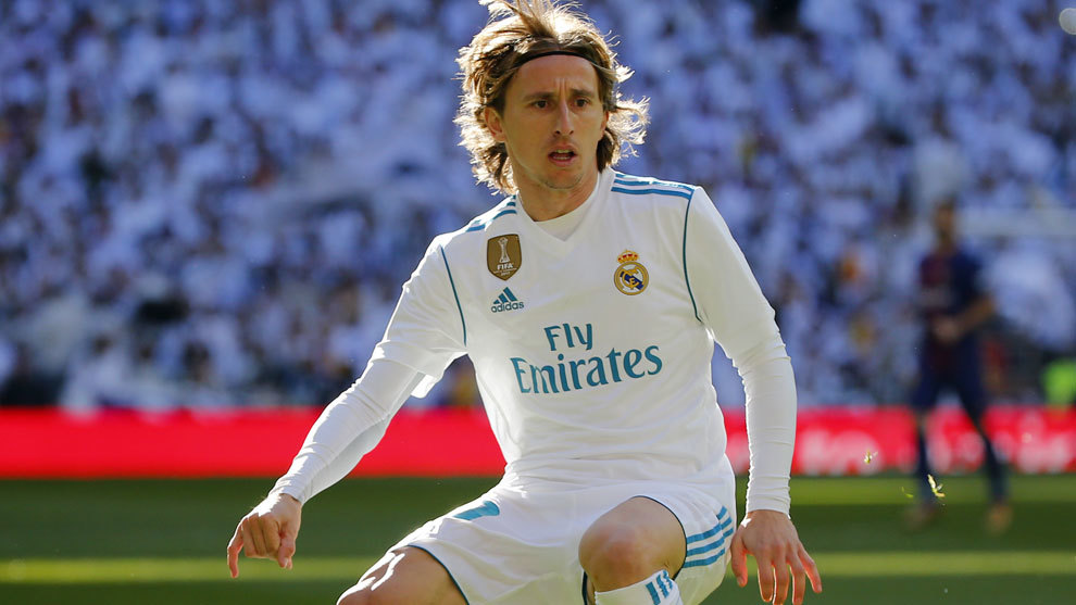 Luka Modric durante el pasado choque ante el Barcelona.