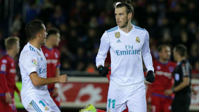 Bale celebra su gol ante el Numancia.