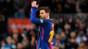 Messi aplaude al pblico del Camp Nou