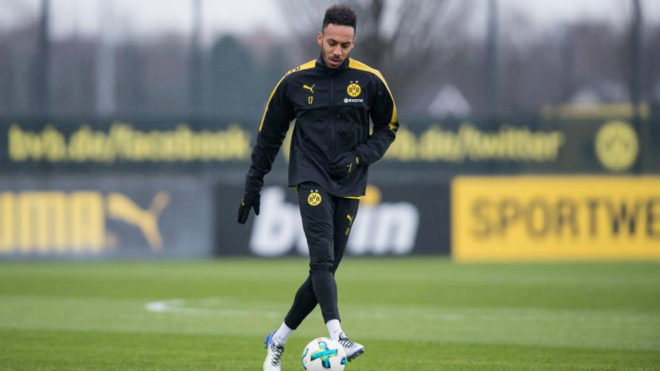 Aubameyang, entrenando con el Dortmund.