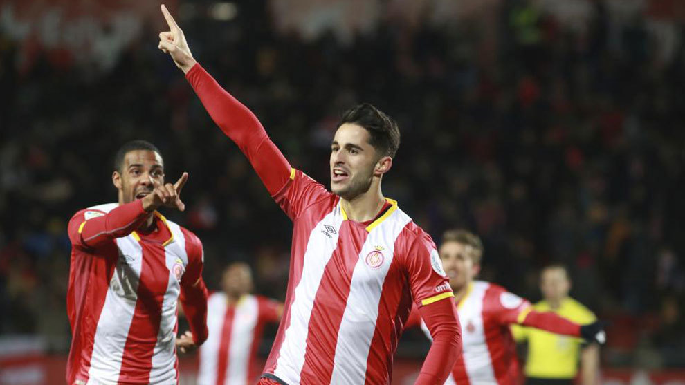 Juanpe celebrando un gol con el Girona FC