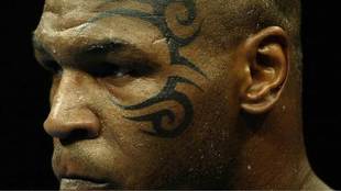 Detalle de los tatuajes en la cara de Mike Tyson