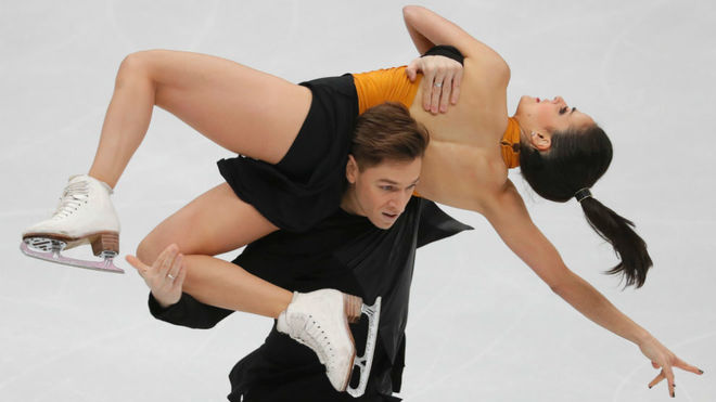 Sara Hurtado y Kirill Khaliavin, durante el programa corto en danza.
