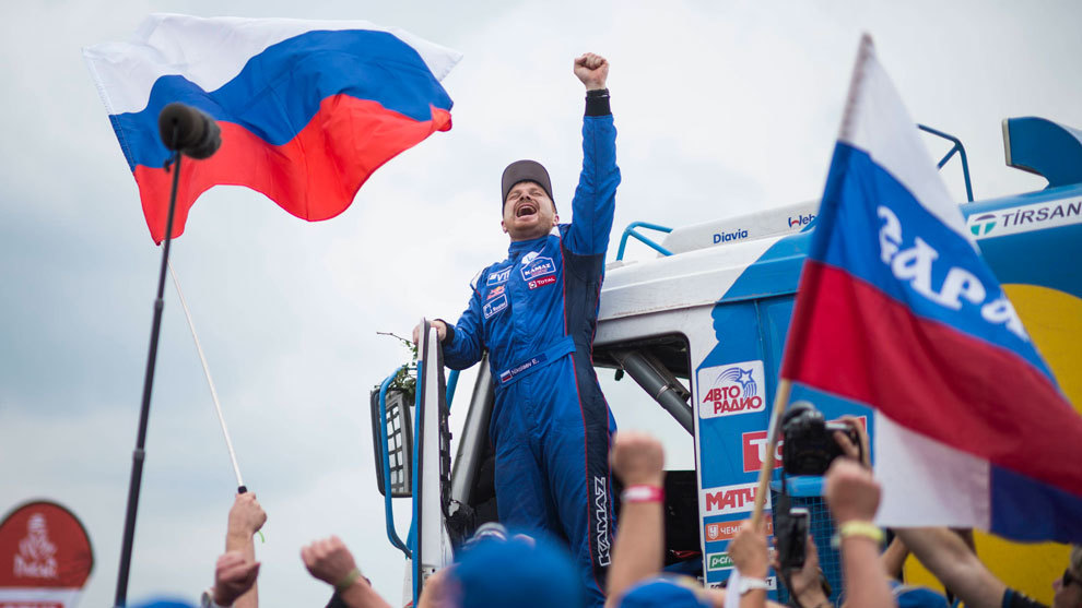 Nikolaev celebra un sufrido triunfo