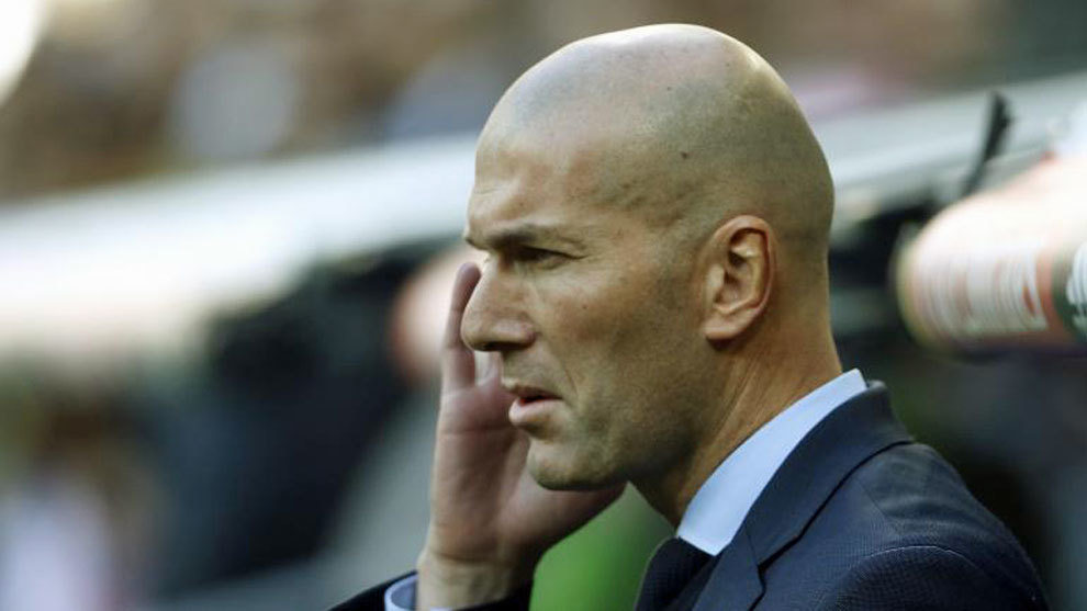 Zidane, en una imagen del Real Madrid - Deportivo