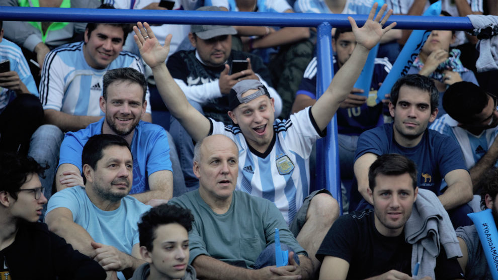 Hinchas argentinos, en un partido de su seleccin.