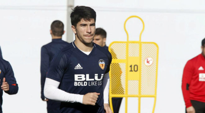 Carlos Soler durante el ltimo entrenamiento del Valencia.