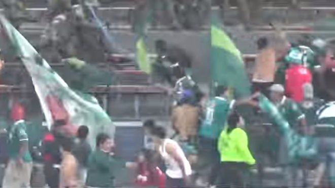 La Supercopa de Chile, opacada por pelea entre las barras y amenazas a directivos