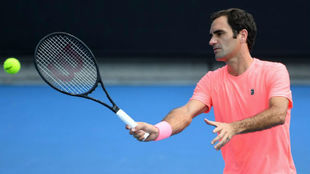 Federer, a la volea