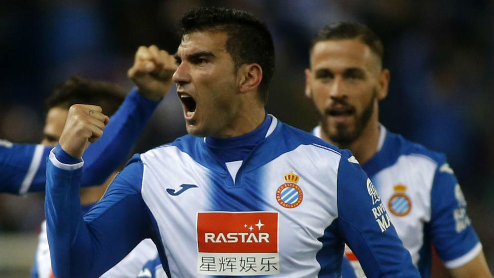 Reyes celebra un gol con el Espanyol.
