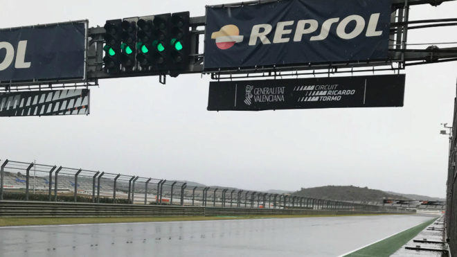 El Circuito Ricardo Tormo, mojado por la lluvia.