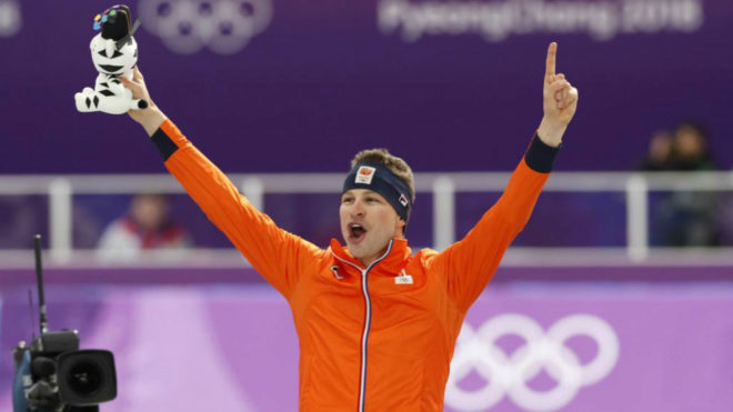 Sven Kramer celebra su triunfo.