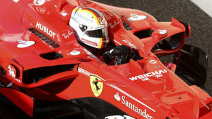 Vettel, el los ltimos test de 2017 en Abu Dabi.