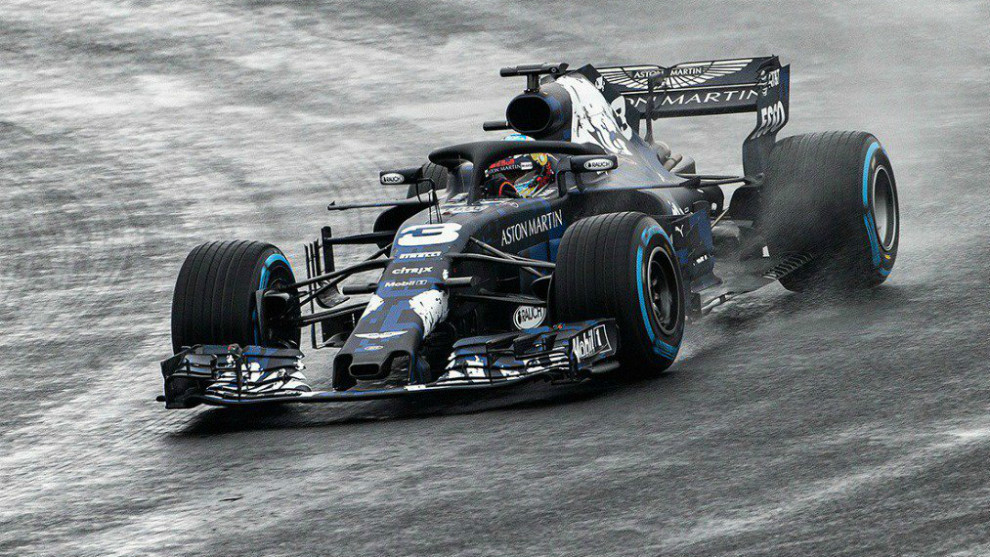 Daniel Ricciardo, con el RB14 en Silverstone.