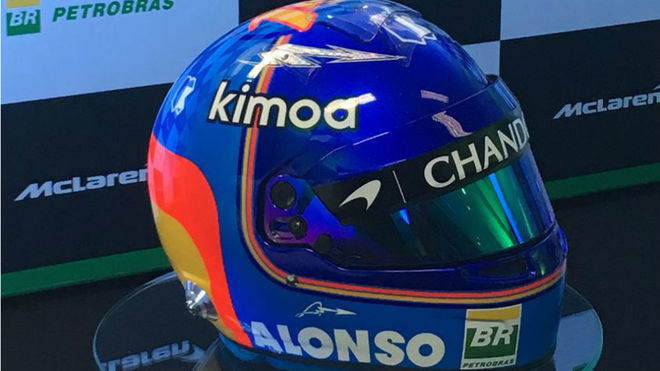 El nuevo casco de Alonso.