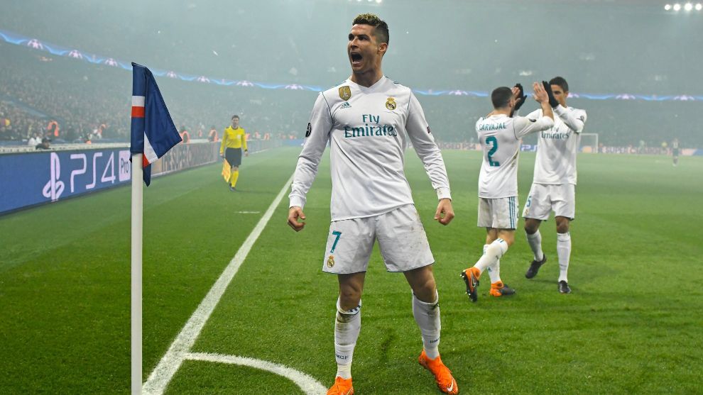 Cristiano Ronaldo celebra el gol del conjunto blanco que le daba...