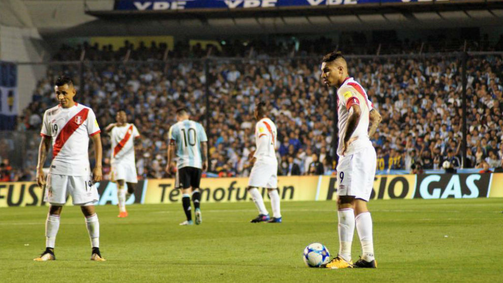 La selección de Perú en un partido contra Argentina.