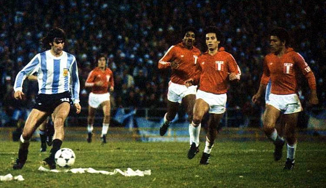 Un jugador de Perú asegura que su equipo se vendió en el 6-0 ante Argentina  de 1978 | Marca.com
