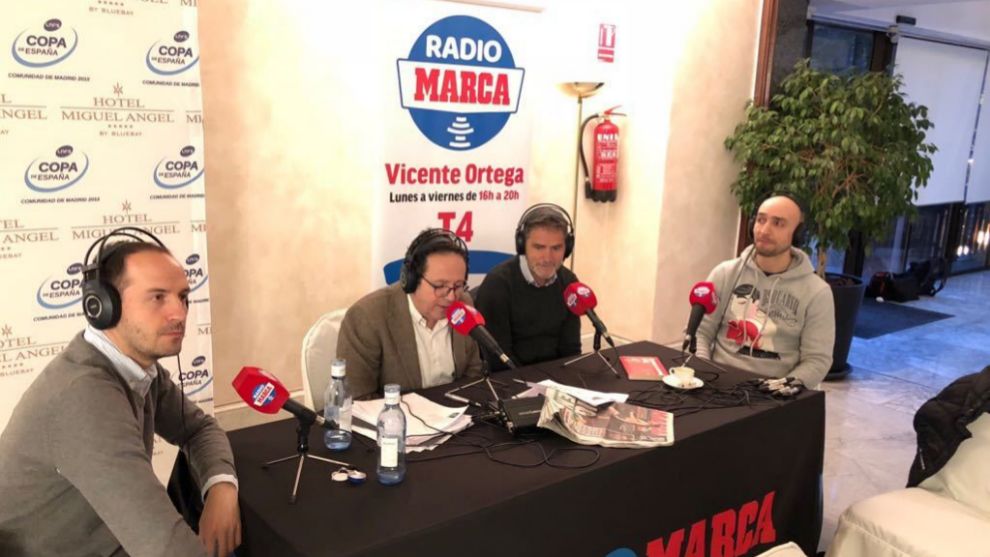 Vicente Ortega habla con Jess Candelas, lvaro Aparicio y Alberto...