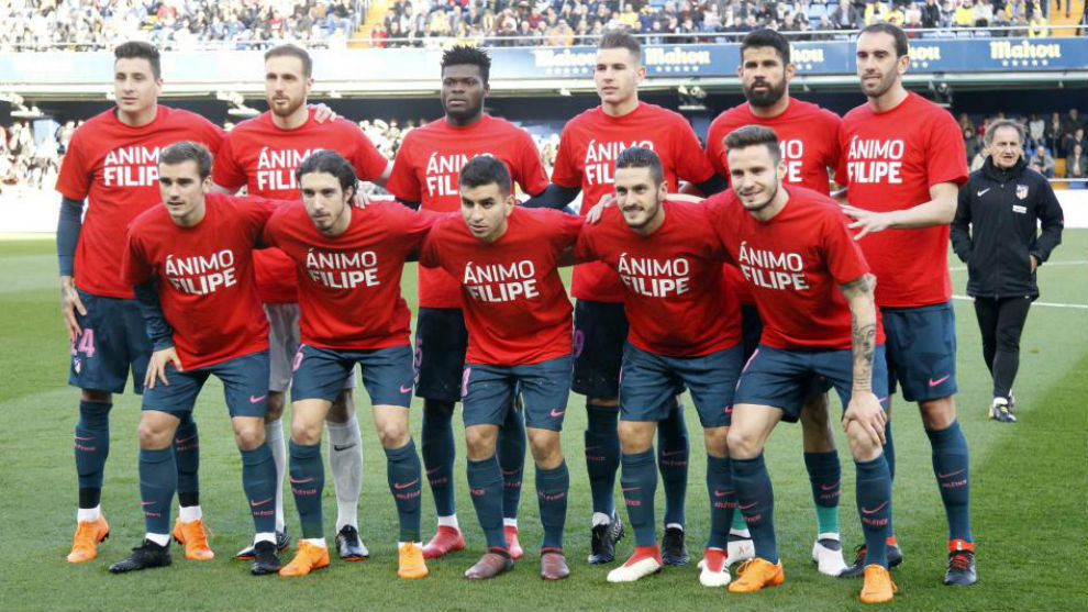 Los jugadores del Atltico con la camiseta de apoyo a Filipe.
