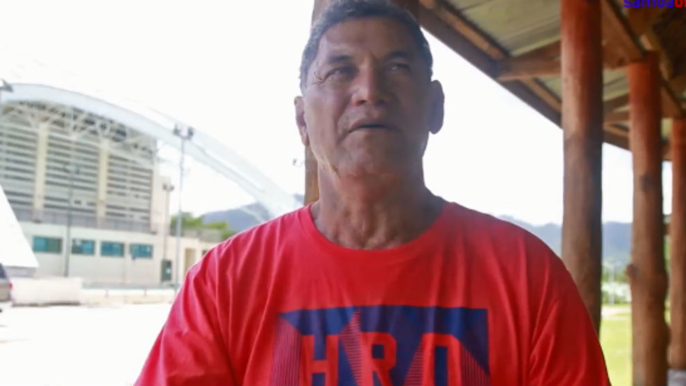 Fuimaono Titimaea Tafua, entrenador de Samoa, en la entrevista con...