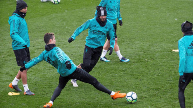 Los jugadores del Real Madrid, durante el entrenamiento.