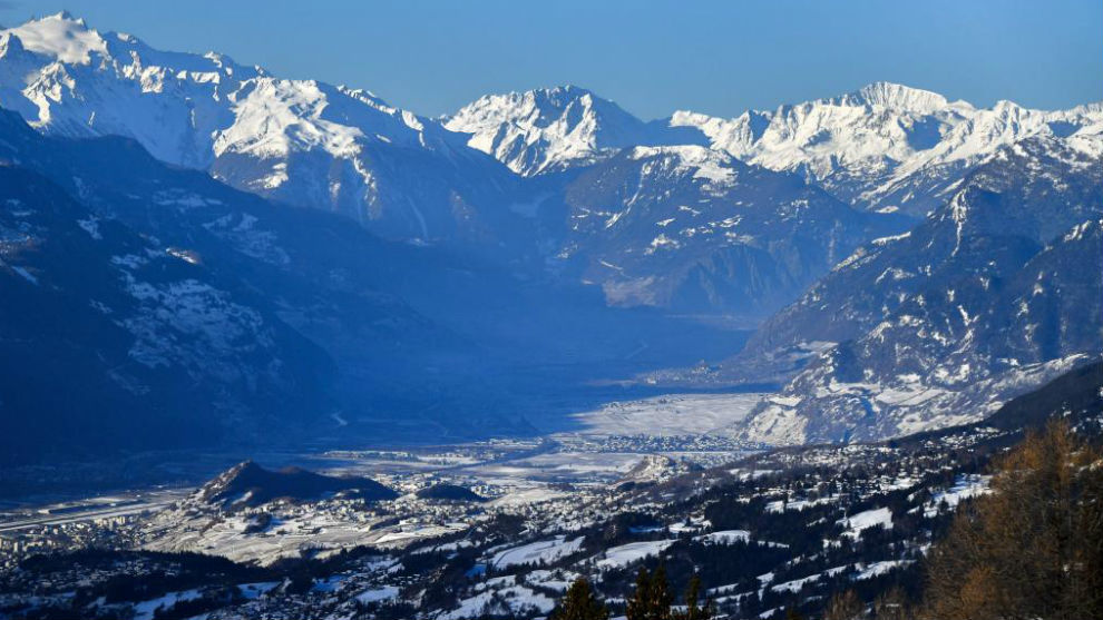 Imagen panormica de los Alpes suizos en el cantn de Valais.