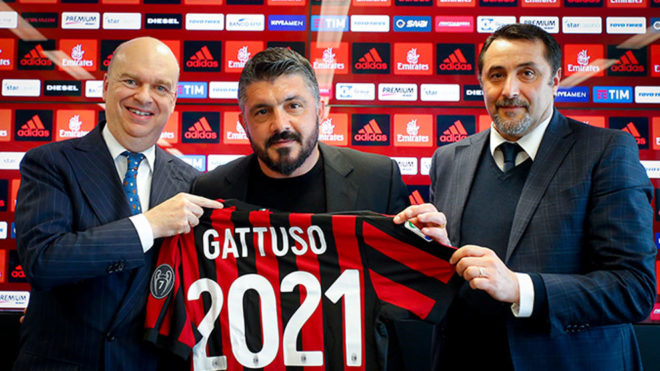Gattuso, en el acto de renovacin con el Milan