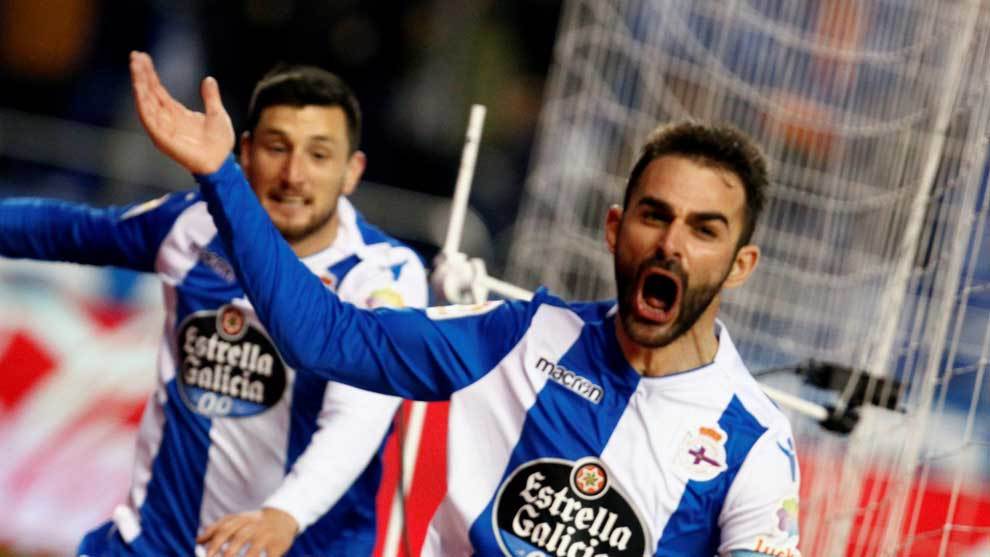 Adrin celebra el tercer gol del Deportivo ante el Mlaga.