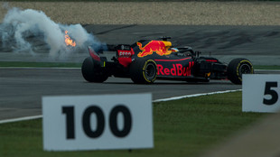 Daniel Ricciardo, en el momento del fallo del motor de su RB14