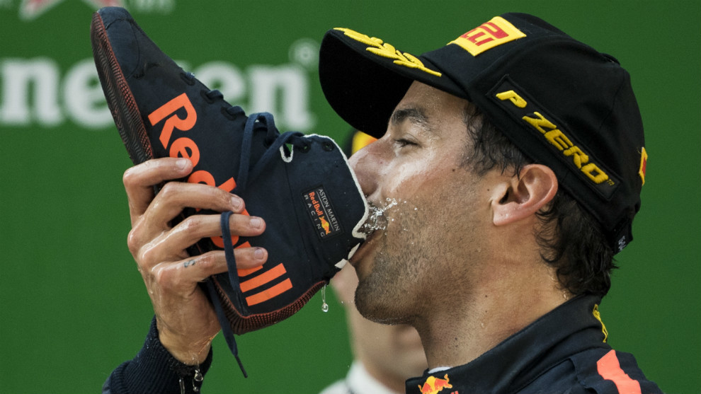 Daniel Ricciardo, celebrando su victoria