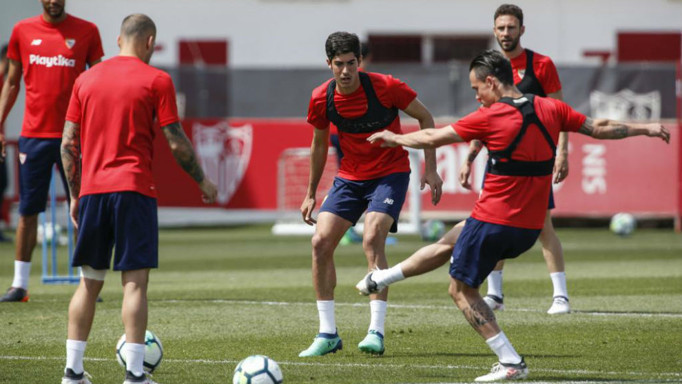 Imagen de un entrenamiento del Sevilla de esta temporada.