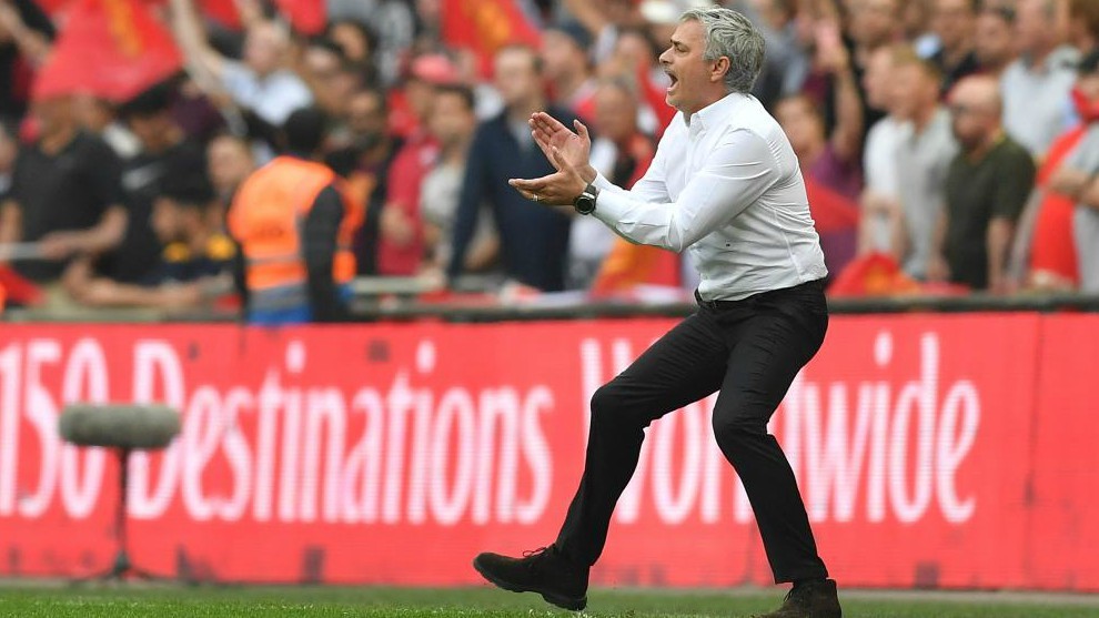 Mourinho, durante la semifinal de la FA Cup en Wembley