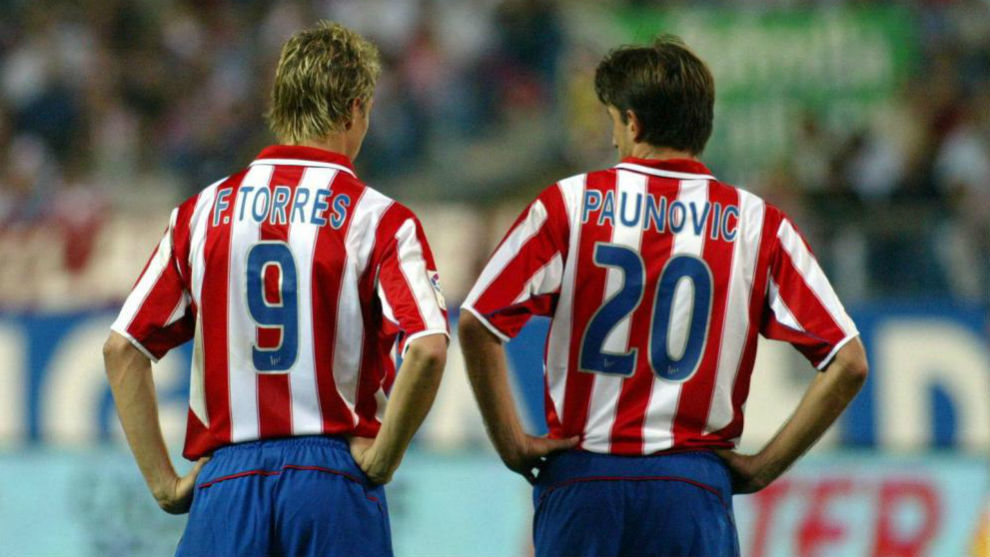 Torres y Paunovic, durante un partido cuando eran compaeros en el...
