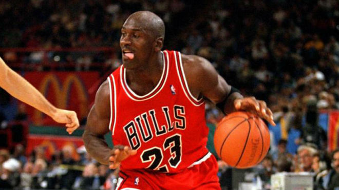 Fuente veterano Ensangrentado NBA: Se cumplen 27 años del mejor mate de Michael Jordan ¿y de la historia?  | Marca.com