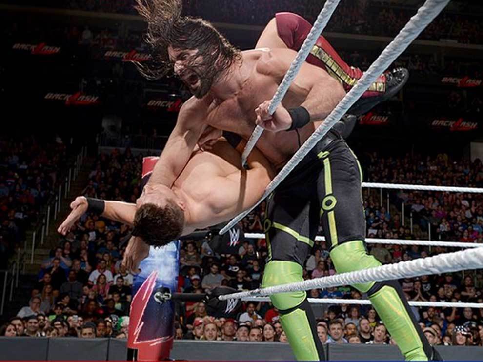 Seth Rollins gan a The Miz en el WWE Backlash 2018