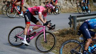 Rohan Dennis durante la cuarta etapa del Giro.