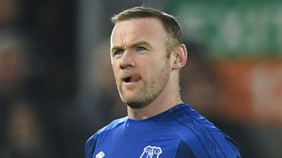 Rooney en un partido con el Everton