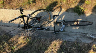 As qued la bicicleta tras el atropello en Valverde del Majano.